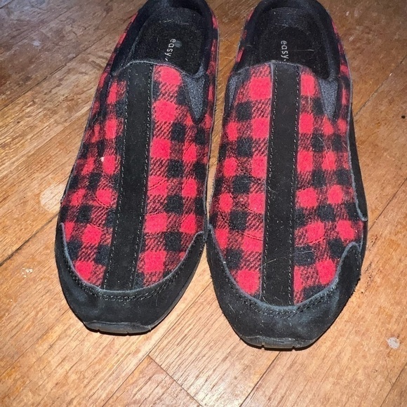 EASY Spirit Traveltime Buffalo check clogs, so sweet! Only worn twice. - Picture 1 of 7